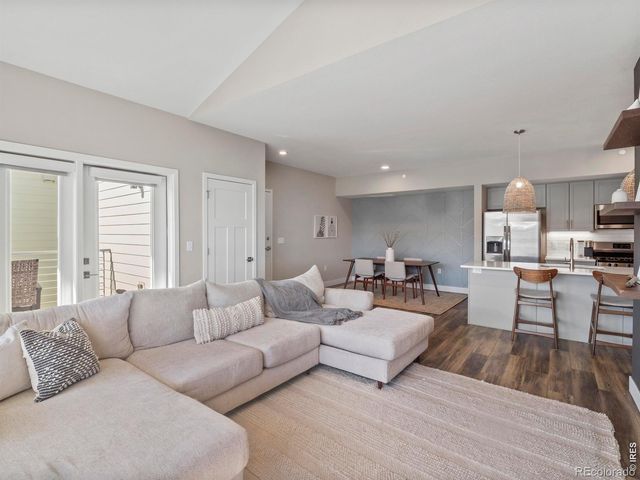 210 S Cherrywood Drive 303, Lafayette, CO 80026