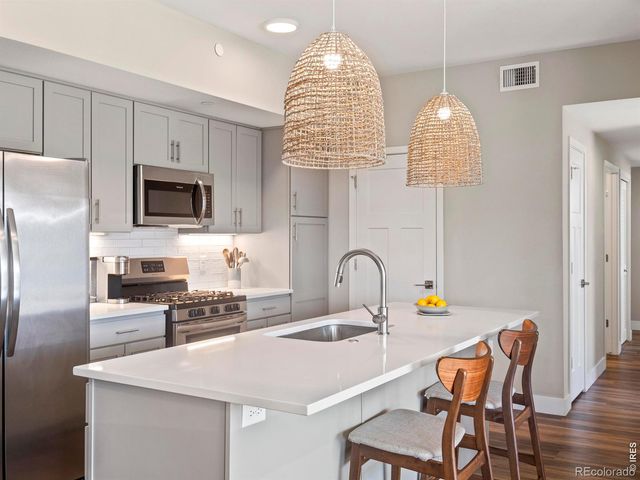 210 S Cherrywood Drive 303, Lafayette, CO 80026