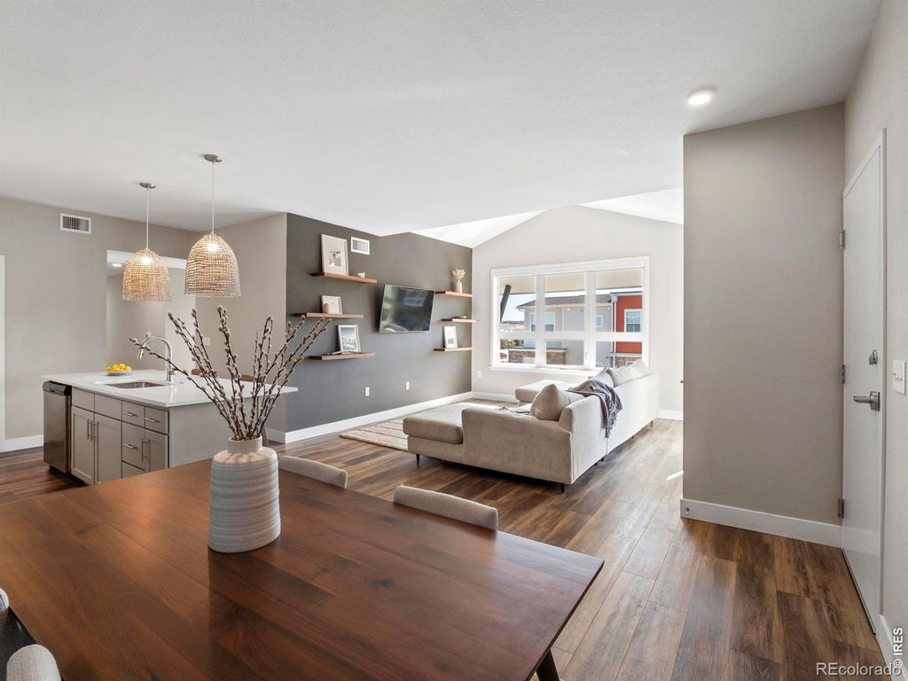 210 S Cherrywood Drive 303, Lafayette, CO 80026