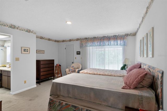 9603 SW 17TH AVENUE, Gainesville, FL 32607