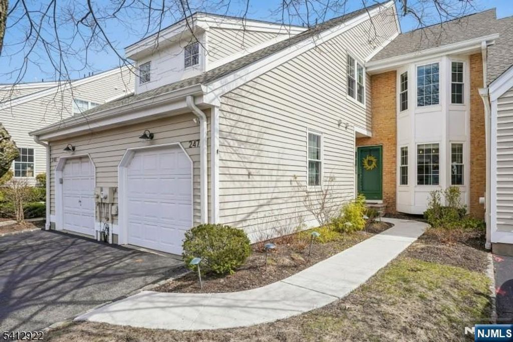 247 Crescenzi Court, West Orange, NJ 07052