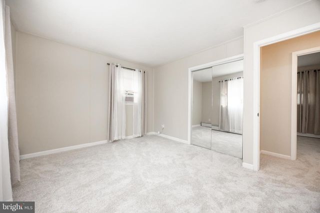 7 W CHURCH RD, Telford, PA 18969