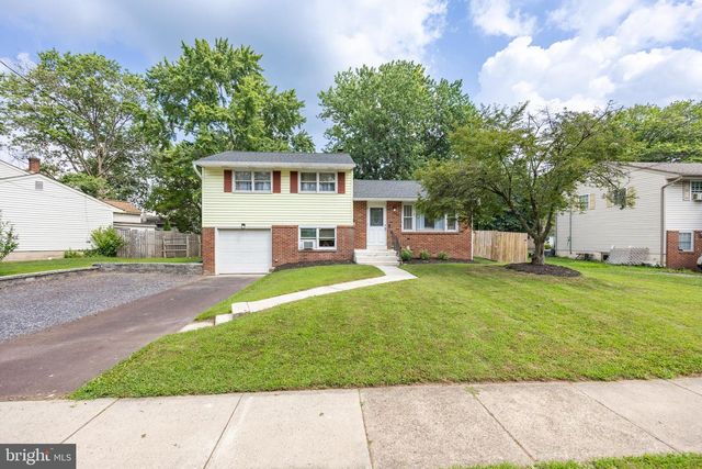 7 W CHURCH RD, Telford, PA 18969