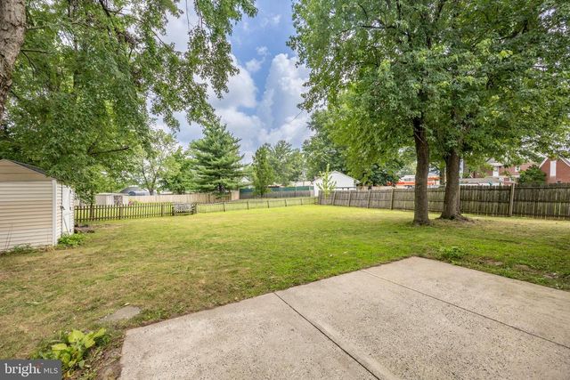 7 W CHURCH RD, Telford, PA 18969