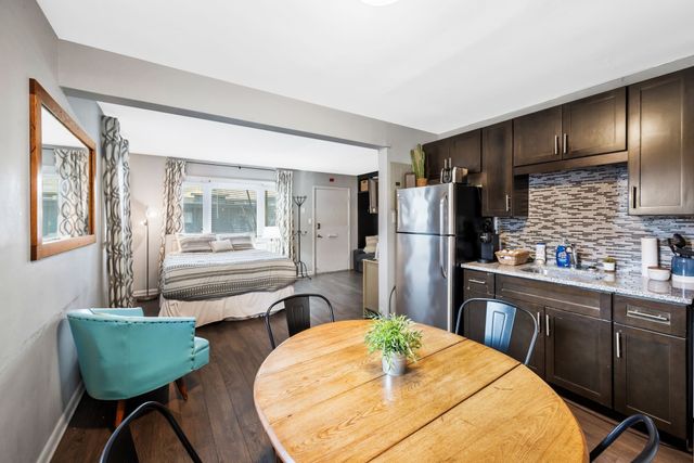 801 Hillview Hts Apt 212, Nashville, TN 37204