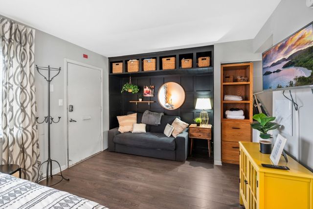 801 Hillview Hts Apt 212, Nashville, TN 37204