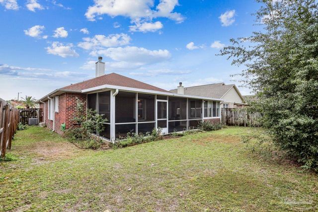 8080 Castle Pointe Way, Pensacola, FL 32506