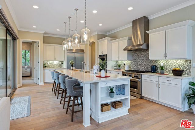 8304 Mariposa Court, West Hills (los Angeles), CA 91304