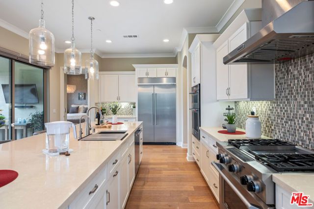 8304 Mariposa Court, West Hills (los Angeles), CA 91304