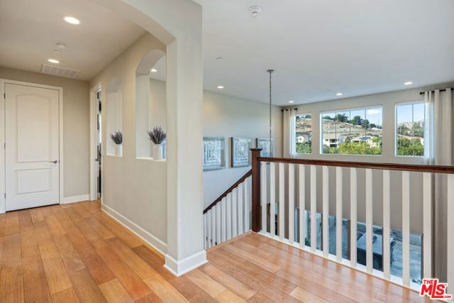 8304 Mariposa Court, West Hills (los Angeles), CA 91304