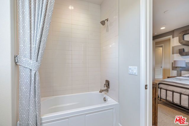 8304 Mariposa Court, West Hills (los Angeles), CA 91304