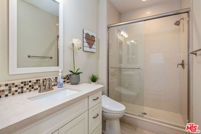 8304 Mariposa Court, West Hills (los Angeles), CA 91304