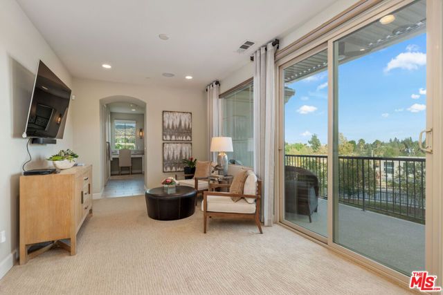 8304 Mariposa Court, West Hills (los Angeles), CA 91304