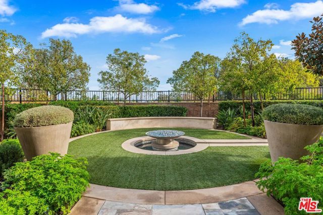 8304 Mariposa Court, West Hills (los Angeles), CA 91304