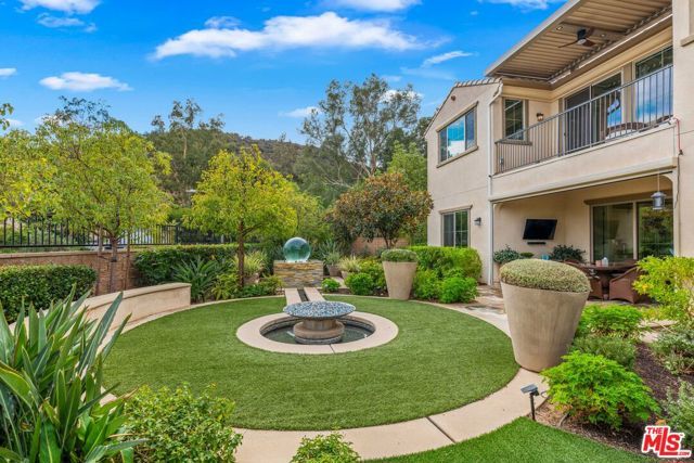 8304 Mariposa Court, West Hills (los Angeles), CA 91304