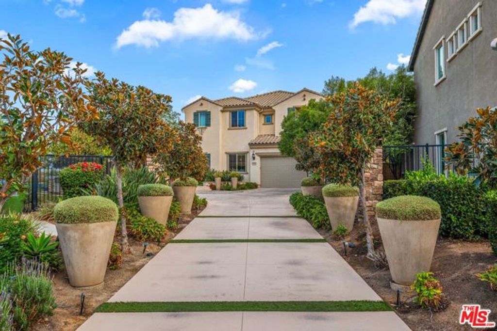 8304 Mariposa Court, West Hills (los Angeles), CA 91304