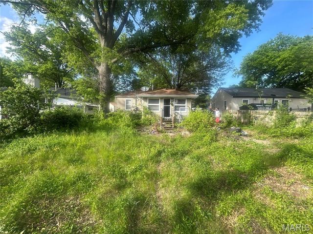 7516 Balfour Drive, St Louis, MO 63133