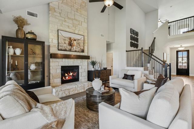 962 Richard Pittmon Drive, Desoto, TX 75115