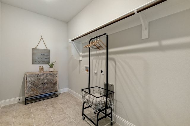 962 Richard Pittmon Drive, Desoto, TX 75115