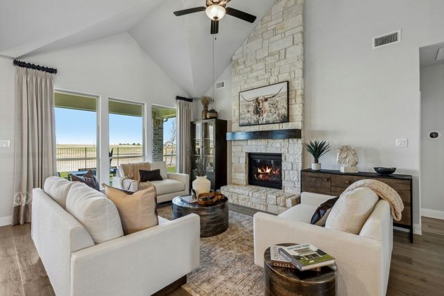 962 Richard Pittmon Drive, Desoto, TX 75115