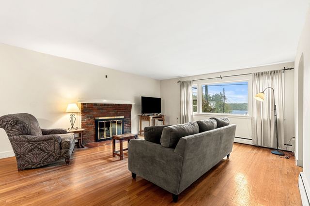 422 Mystic Street, Arlington, MA 02474