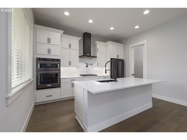 15201 Se TOWERS Ter, Milwaukie, OR 97267