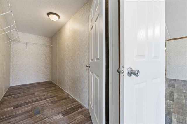 307 W Lake Street, Iva, SC 29655