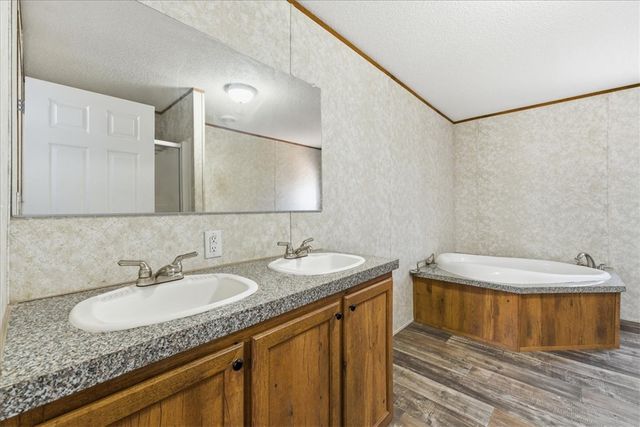 307 W Lake Street, Iva, SC 29655