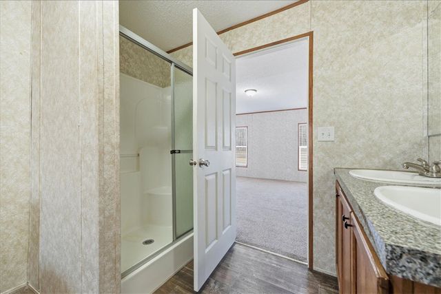 307 W Lake Street, Iva, SC 29655