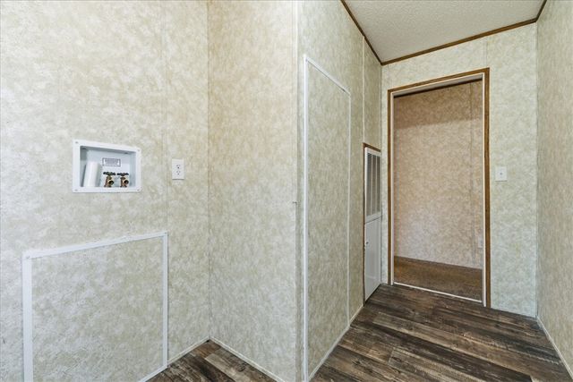 307 W Lake Street, Iva, SC 29655