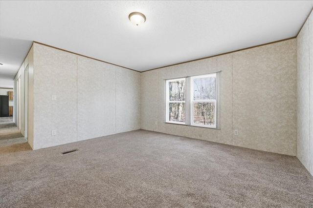 307 W Lake Street, Iva, SC 29655