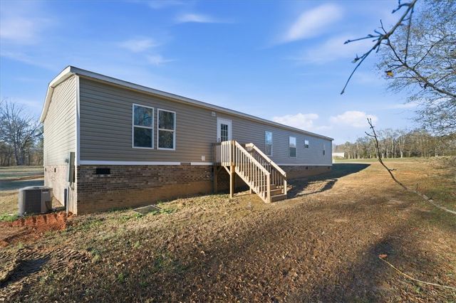 307 W Lake Street, Iva, SC 29655