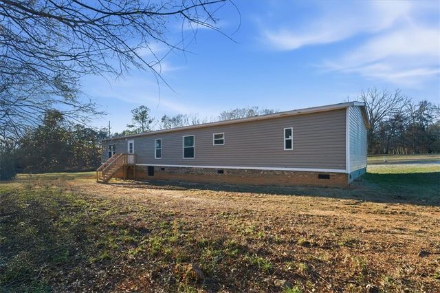 307 W Lake Street, Iva, SC 29655