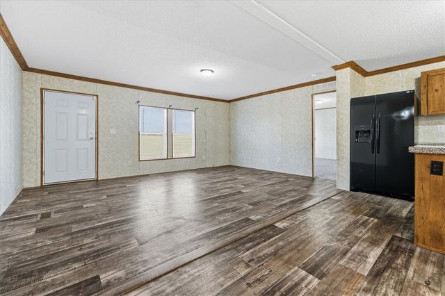 307 W Lake Street, Iva, SC 29655