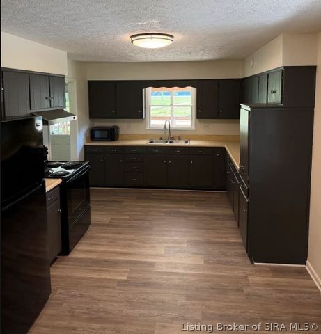 7345 S Taylor Road, Lexington, IN 47138