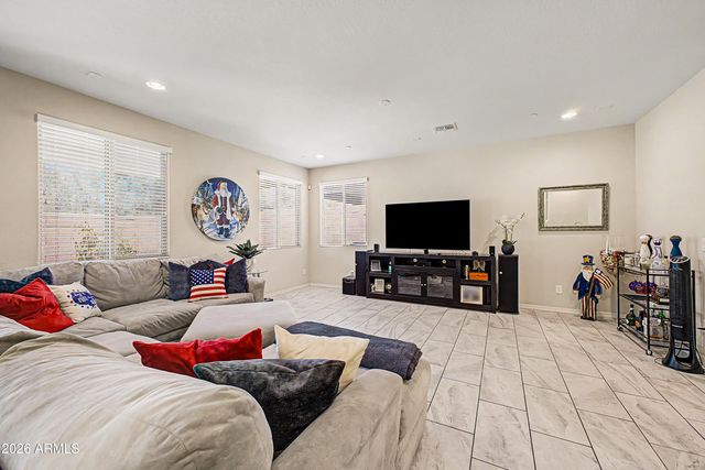 4640 E BECK Lane, Phoenix, AZ 85032