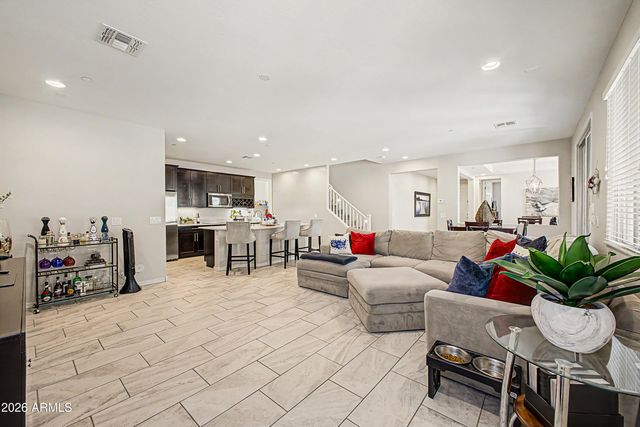 4640 E BECK Lane, Phoenix, AZ 85032