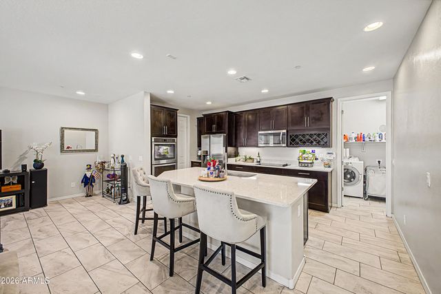 4640 E BECK Lane, Phoenix, AZ 85032