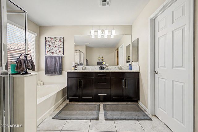 4640 E BECK Lane, Phoenix, AZ 85032