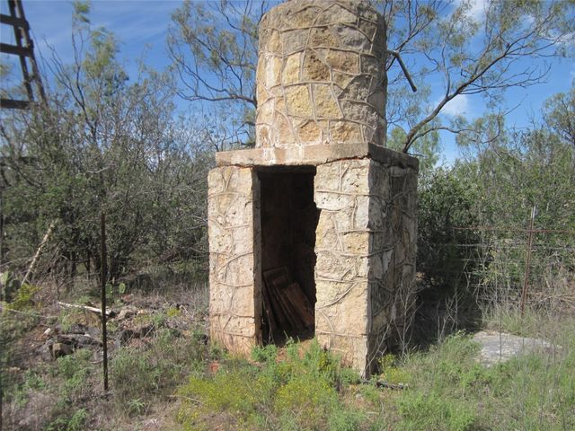 2002 CR 360, Merkel, TX 79536