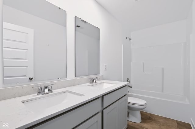2708 Liam Place, Greenwood, IN 46143