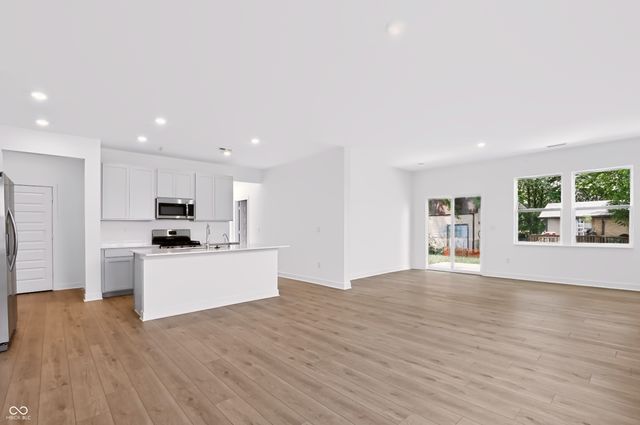 2708 Liam Place, Greenwood, IN 46143