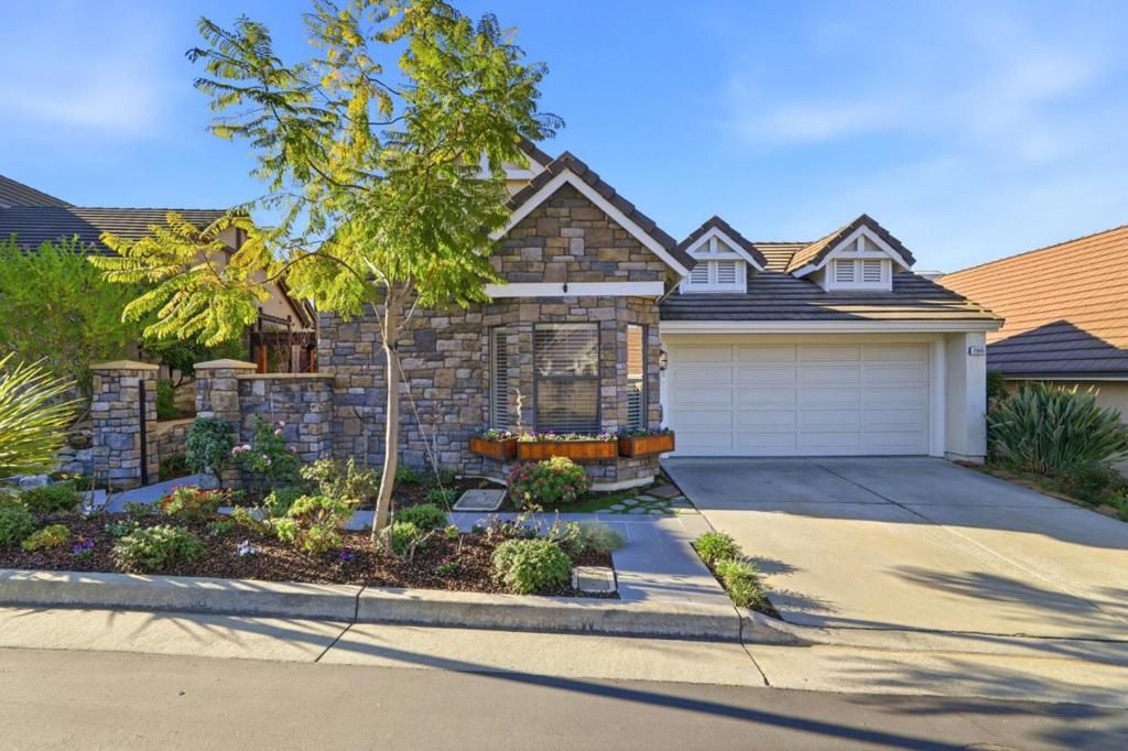 Image 38 of property listing at 7945 Caledonia Drive, San Jose, CA 95135