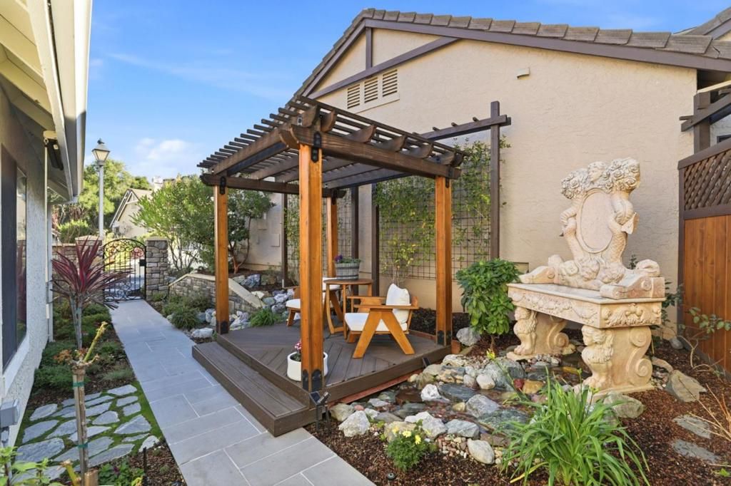 Image 4 of property listing at 7945 Caledonia Drive, San Jose, CA 95135