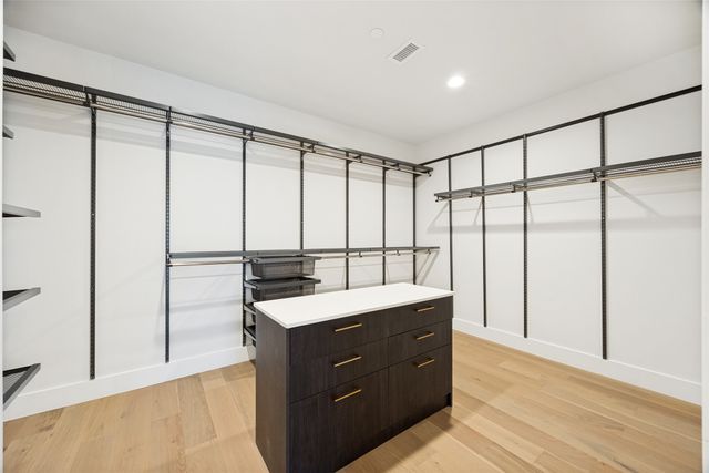 8119 Douglas Avenue 907, Dallas, TX 75225