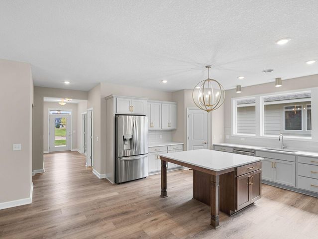 17717 Everest Avenue, Lakeville, MN 55044