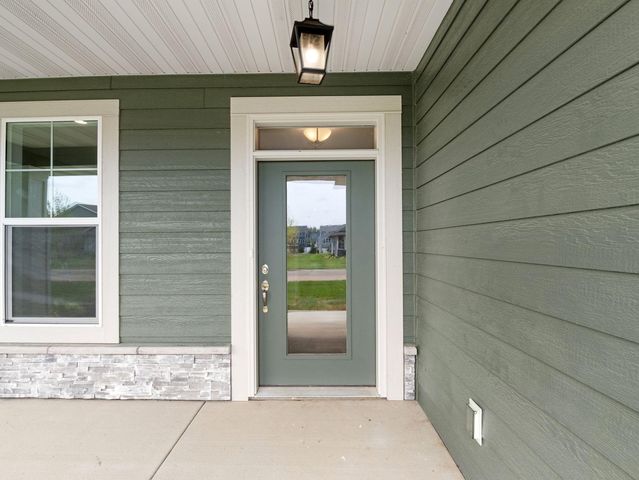 17717 Everest Avenue, Lakeville, MN 55044