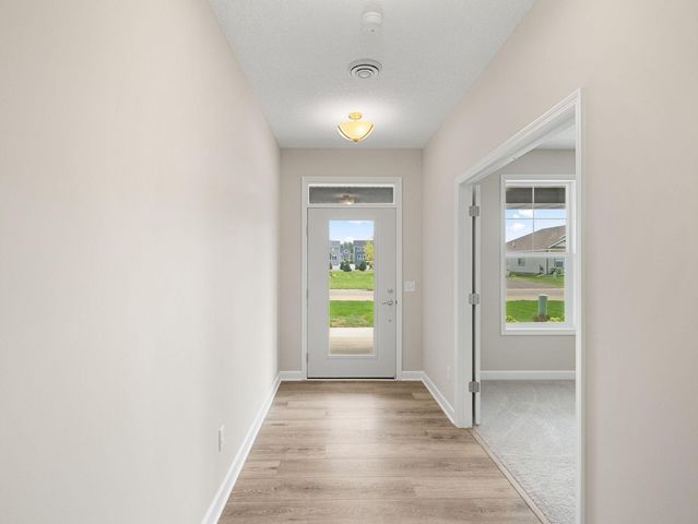 17717 Everest Avenue, Lakeville, MN 55044