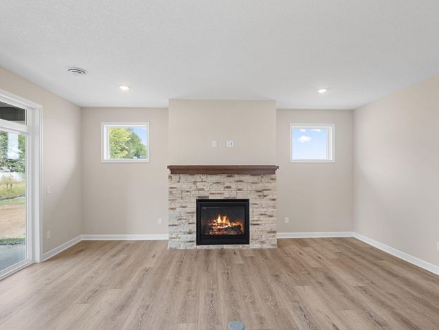 17717 Everest Avenue, Lakeville, MN 55044