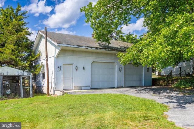 328 BRIDGETON PIKE, Mullica Hill, NJ 08062